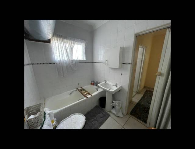 2 BEDROOM APARTMENT FOR SALE IN MUSGRAVE